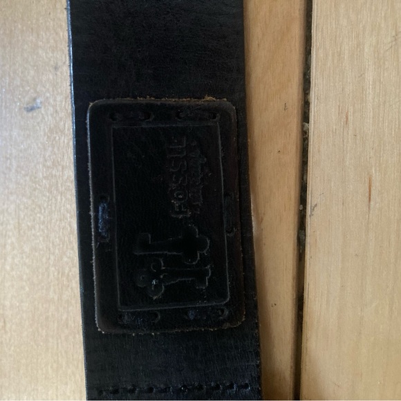 Fossil women’s black leather belt - Picture 4 of 9